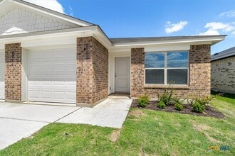 Building Photo - 1226 Lehmann Dr