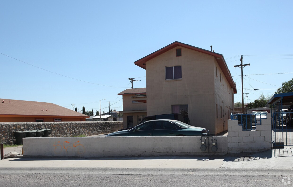 Building Photo - 109 4th St