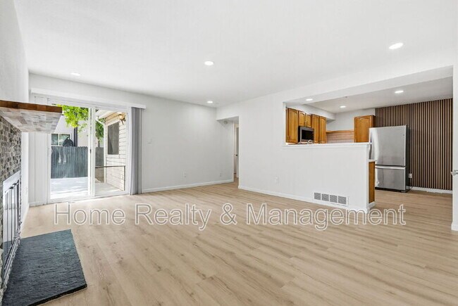 Foto del edificio - 11731 Sherman St