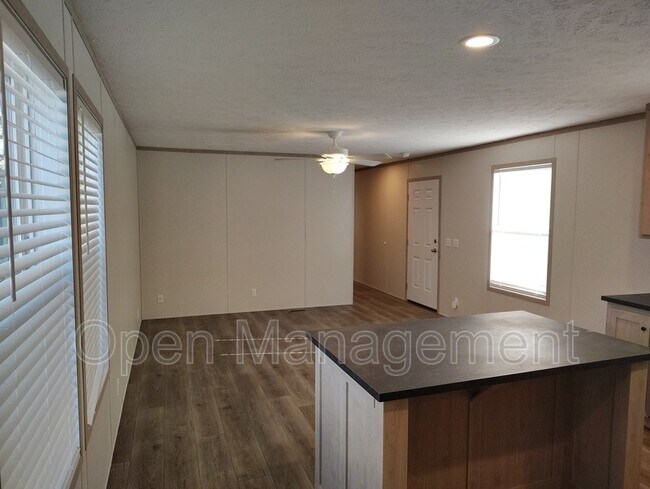 Building Photo - 106 Arlene Ln