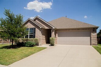 Building Photo - 2704 Brisco Way