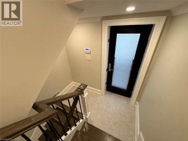 Building Photo - 175 Brentwood Rd N