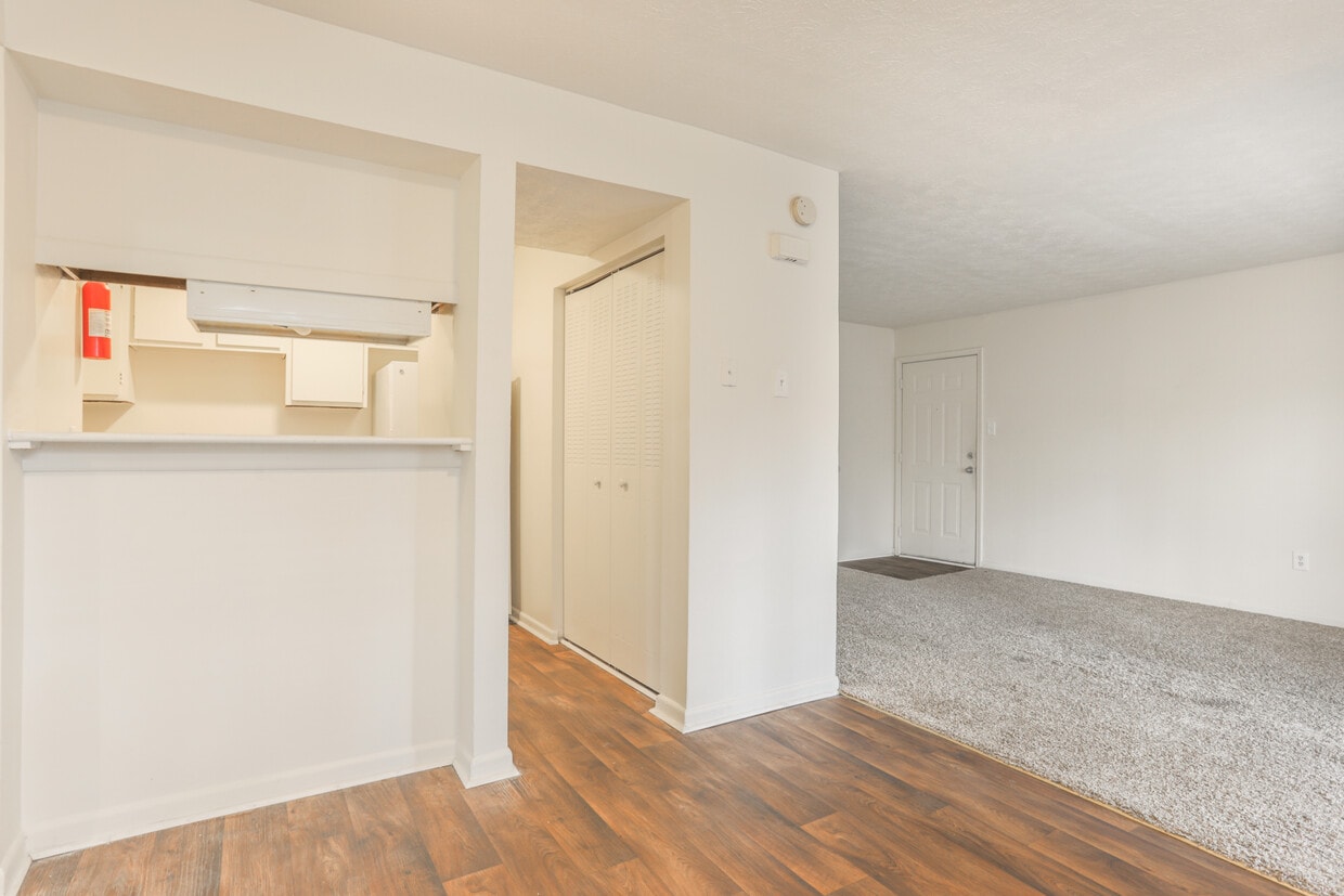 Photo - Summer Wind Apartments