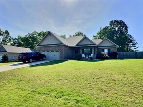 Building Photo - 1018 Ridge Point Dr