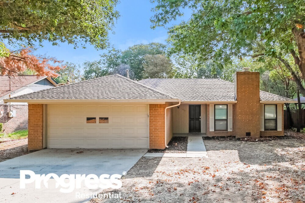 1215 Avenue C, Denton, TX 76205 House Rental in Denton, TX