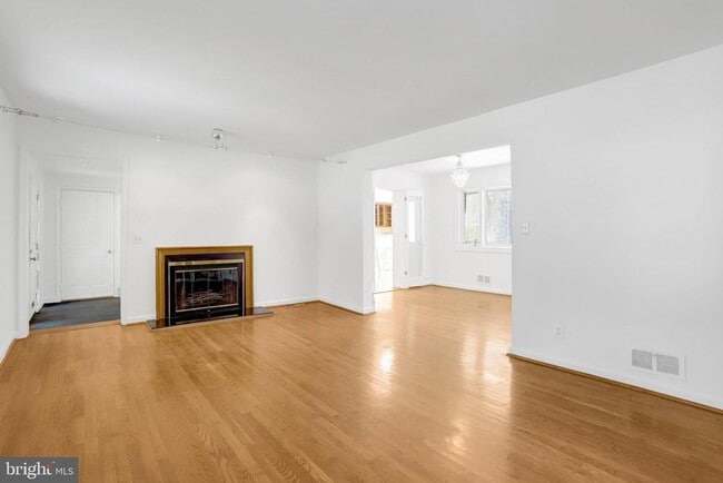 Foto del edificio - 2921 S Grant St