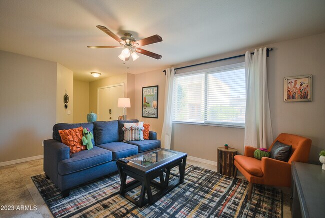 Foto del edificio - 4213 N Miller Rd