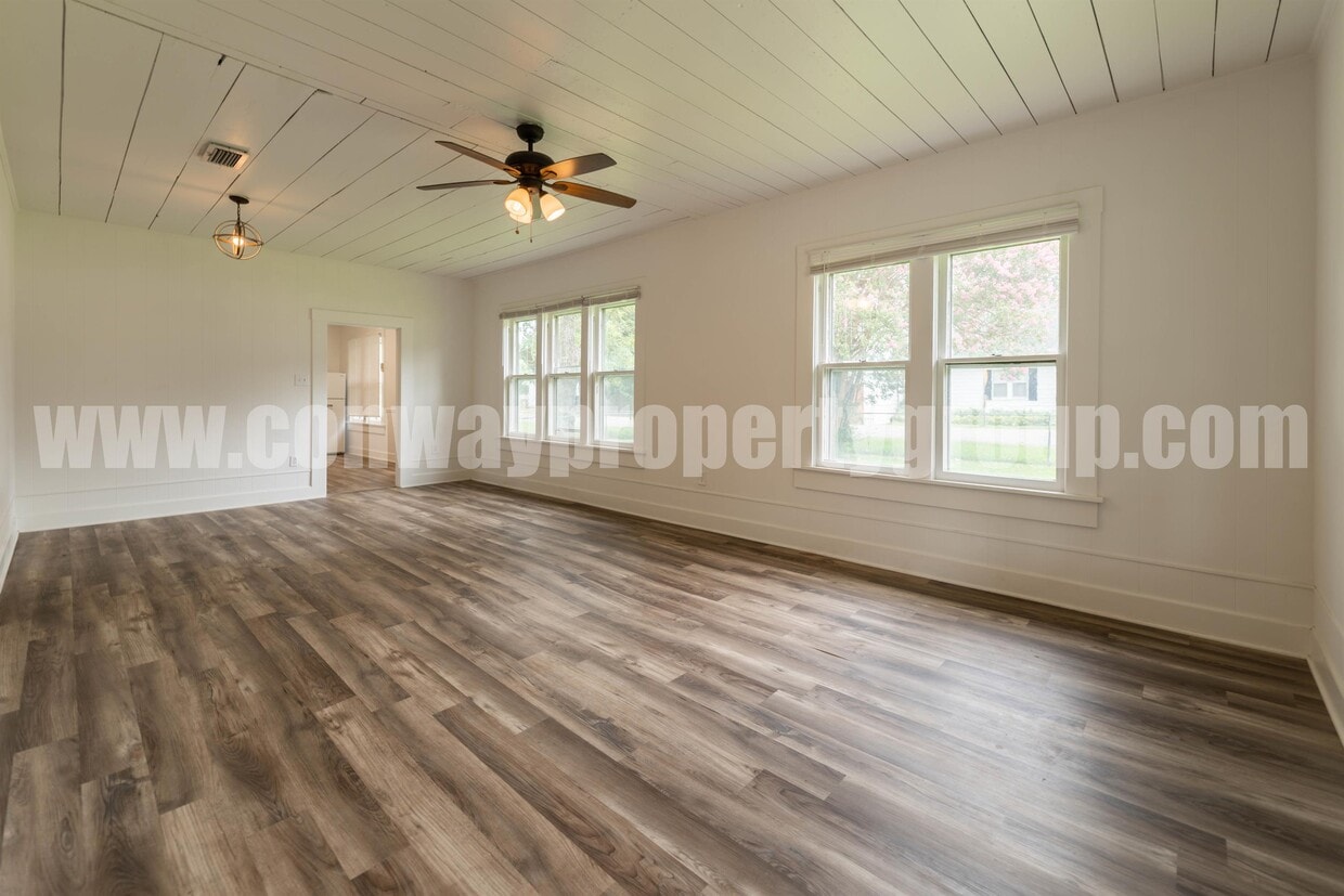 1404 Clifton St, Conway, AR 72034 House Rental in Conway, AR