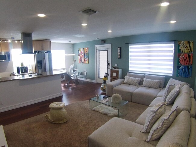 Building Photo - 854 Normandy Trail
