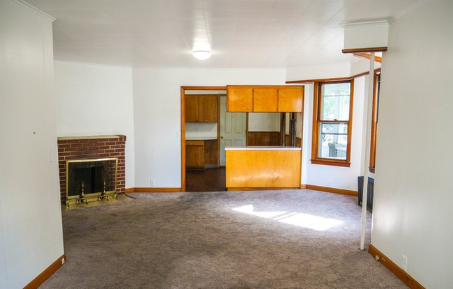 Building Photo - 73 Kenwood Park