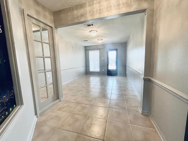 Foto del edificio - 7620 Louetta Rd