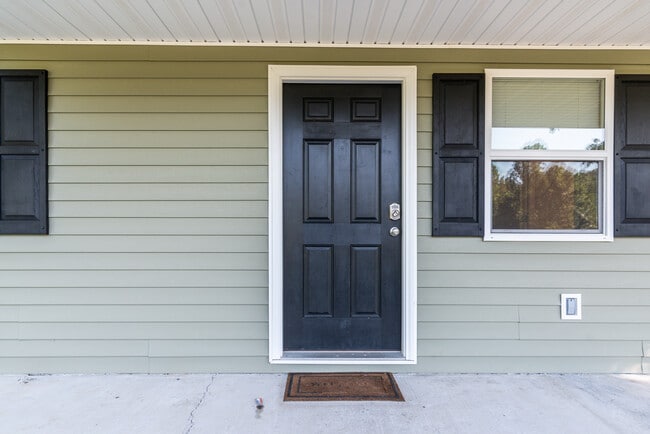 Photo - 496 Stage Rd House