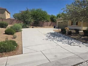 Building Photo - 6640 April Bend Ct