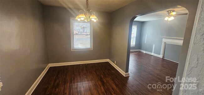 Foto del edificio - 400 Keswick Ave