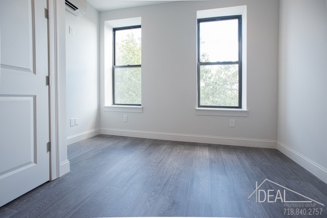 Building Photo - 181 Chauncey St