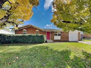 Building Photo - 141 West St