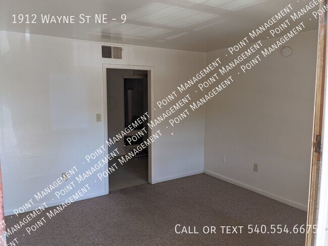 Building Photo - Updated 1 Bedroom apartment
