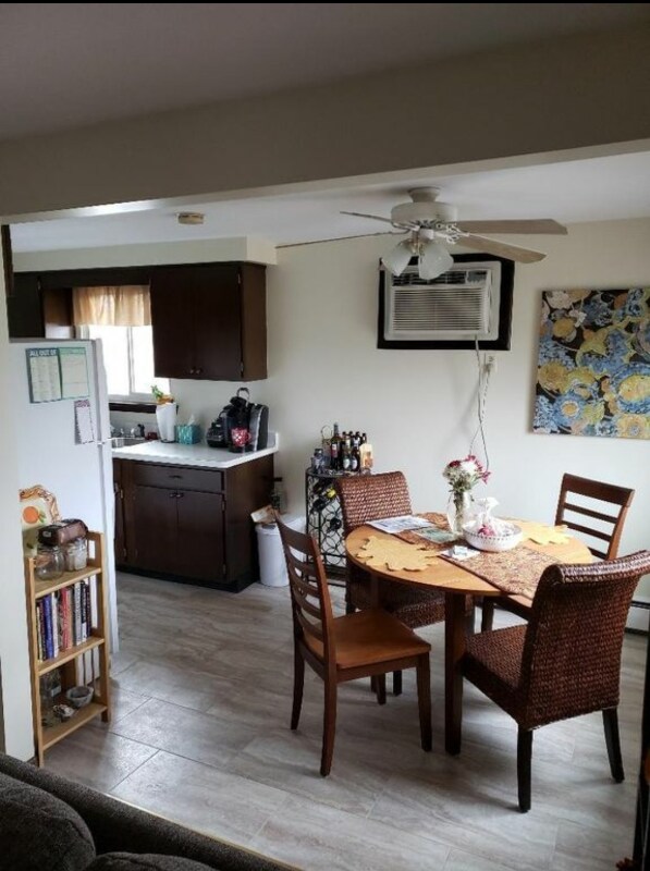 166 Spruce St Unit 6, North Tonawanda, NY 14120 Room for Rent in