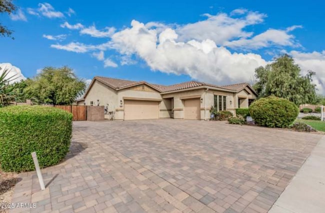 Building Photo - 4318 N 180th Dr