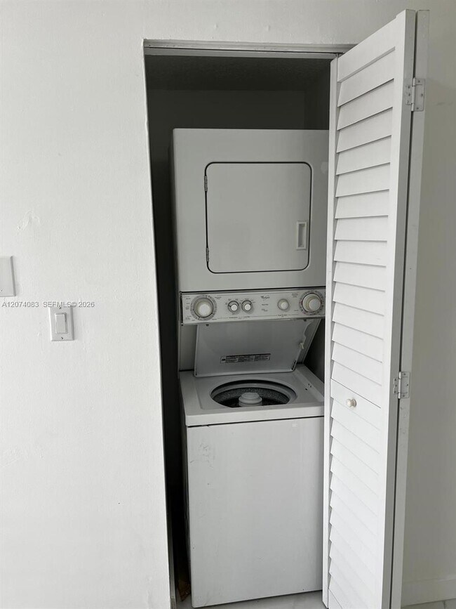 Foto del edificio - 5560 W 21st Ct
