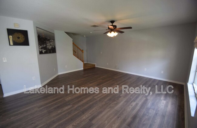 Foto del edificio - 5456 River Rock Rd