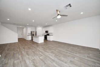 Building Photo - 31303 Heddington Ln