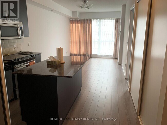 Photo du bâtiment - 60 Berwick Ave