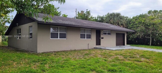 Building Photo - 1642 44th St