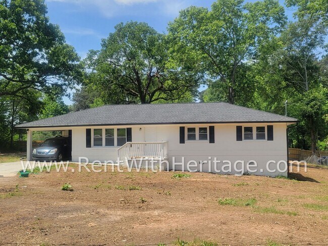 Building Photo - WOW!!! GORGEOUS BRICK RANCH HOME/ TOTALLY ...