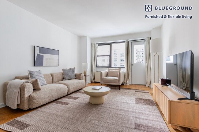 Building Photo - 305 East 86th St