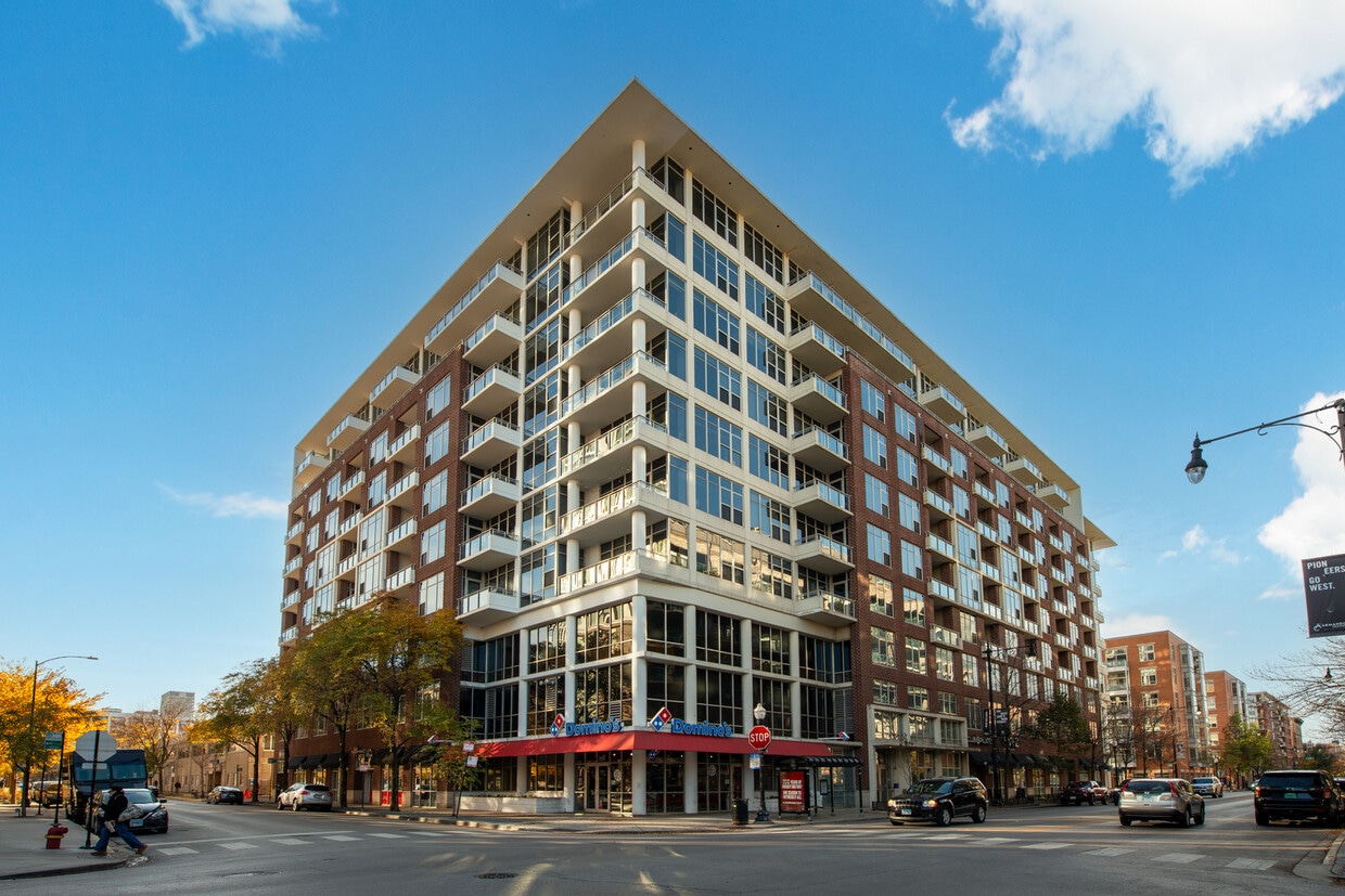 Foto principal - 901 W Madison St