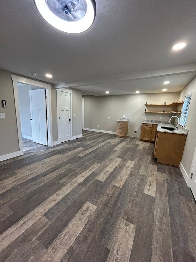 Building Photo - YOU HAVE GOT TO SEE THIS ONE!!! IT'S A STUNNER! 1br/1ba House w/Washer and Dryer Hookups! NEW APP...