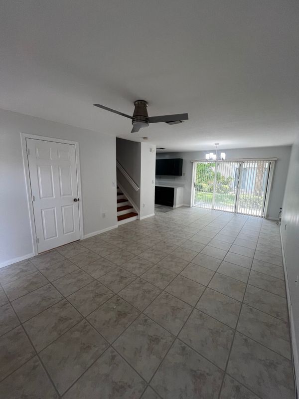 Foto del edificio - 2212 NW 171st Terrace