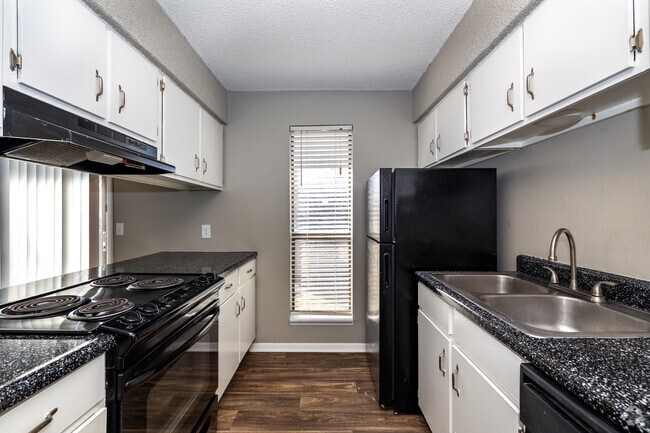 Interior Photo - Ponderosa Apartments