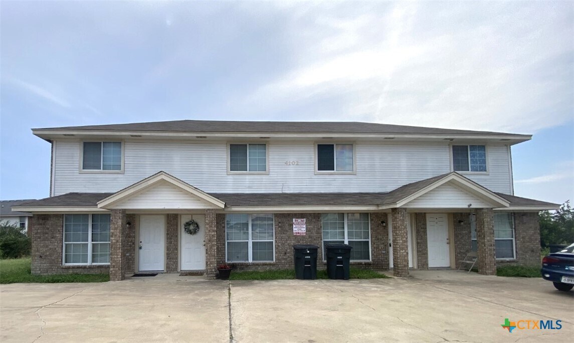 Foto principal - 4102 Nadine Dr