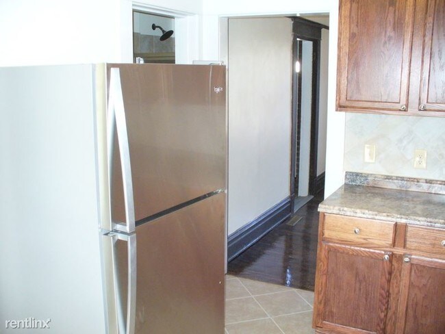 Building Photo - 2 br, 1 bath Apartment - 113 Vine St Unit A