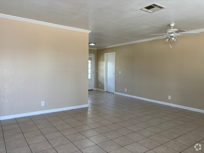 Building Photo - 12991 Kiowa Rd