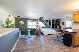 Building Photo - 13043 Mountain Crest Cir