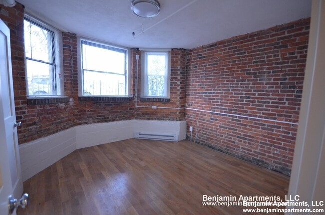 Building Photo - 1308 Commonwealth Ave