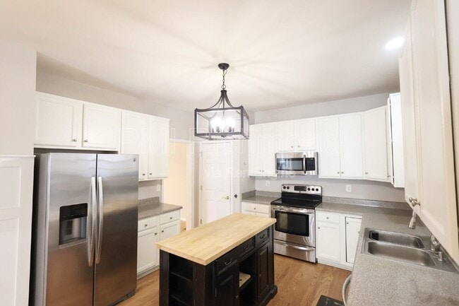 Building Photo - 8418 Newbys Mill Dr