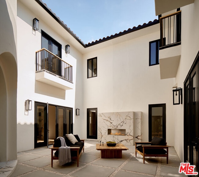 Building Photo - 25242 Prado Del Grandioso