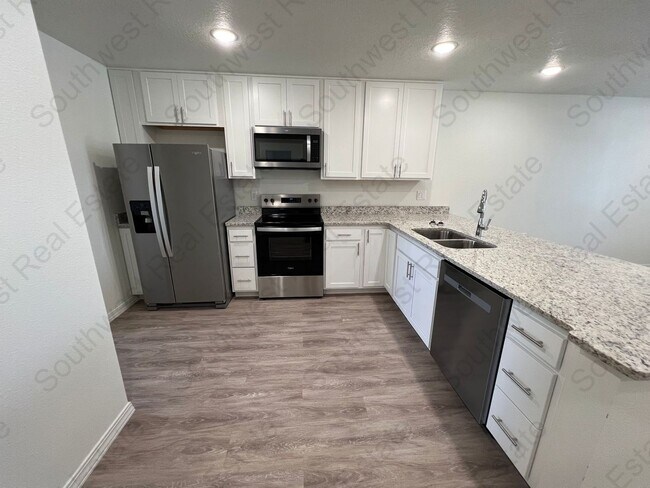 Foto del edificio - 2121 Bobwhite Ct