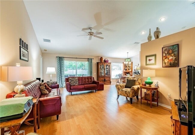 Building Photo - 5711 Lassies Way
