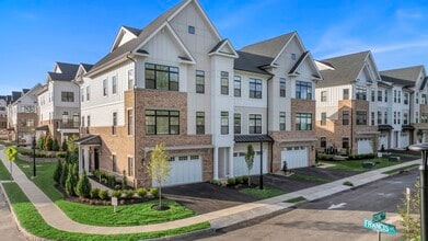 Building Photo - 14 Davis Dr