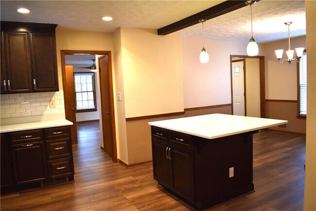 Foto del edificio - 2264 Post Oak Dr