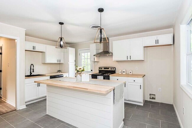 Foto del edificio - 506 Starlight Dr