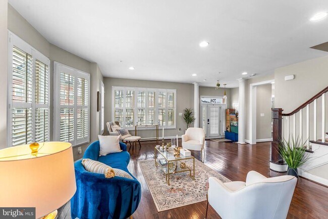 Foto del edificio - 726 River Mist Dr