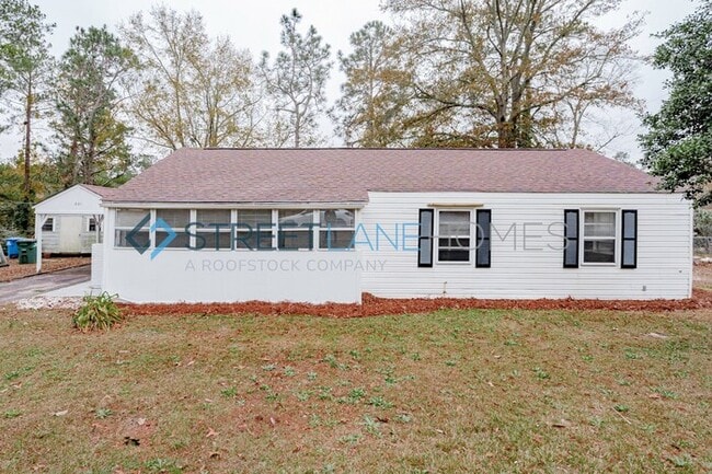 Building Photo - NOW OFFERING $250 OFF FIRST FULL MONTH IF ...