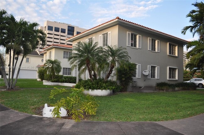 Building Photo - 2617 Segovia St