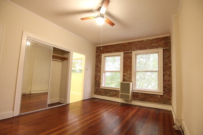 Foto del edificio - 532 S Coronado St